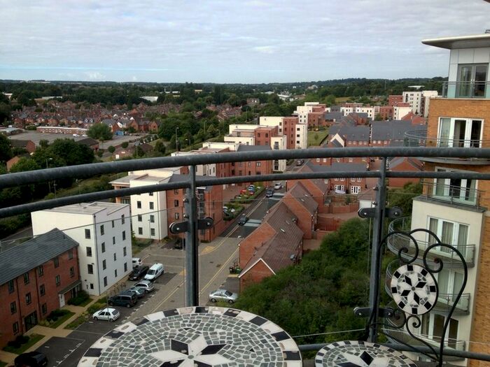 2 Bedroom Apartment To Rent In Winterthur Way, RG21