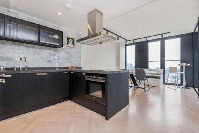 2 Bedroom Flat To Rent In Sun Street, London, EC2A