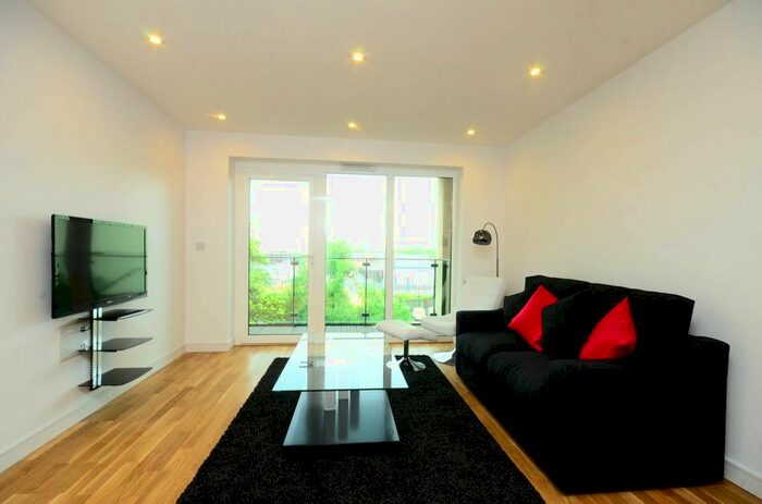 1 Bedroom Flat To Rent In Enterprise Way, Wandsworth, London, SW18