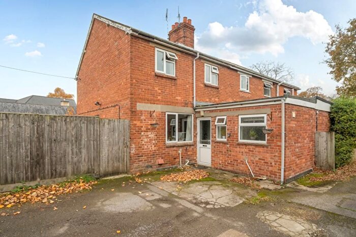 3 Bedroom Semi-Detached House For Sale In Appleton, Oxfordshire, OX13