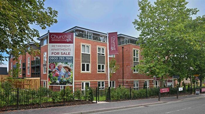 2 Bedroom Retirement Property For Sale In Austen Lodge, Basingstoke, Hampshire, RG21