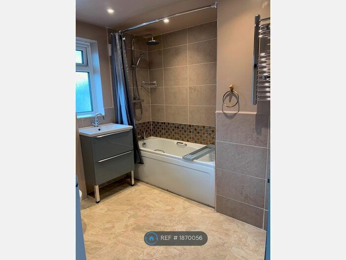 3 Bedroom Terraced House To Rent In Oak Tree Road, Ashford, TN23