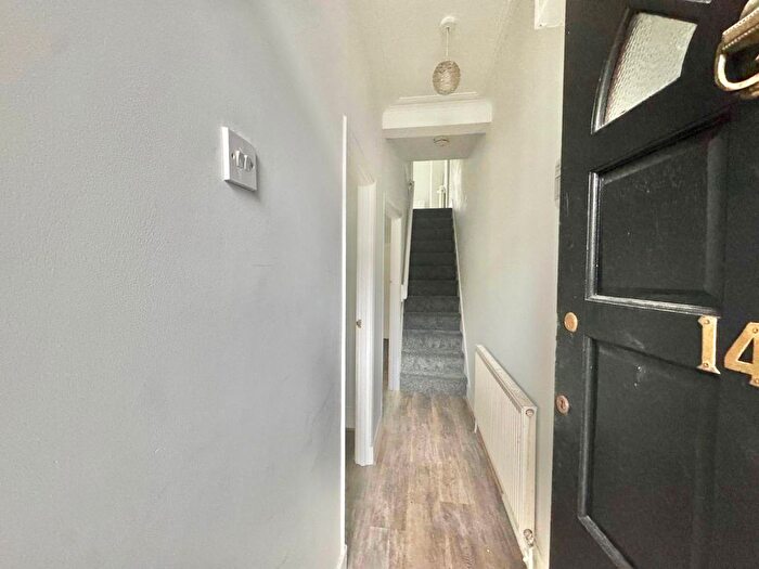 4 Bedroom Terraced House To Rent In Corporation Street, London, E15