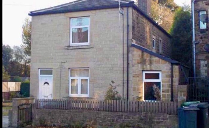 2 Bedroom Semi Detached House To Rent In Carlinghow Lane, Batley, West Yorkshire, WF17