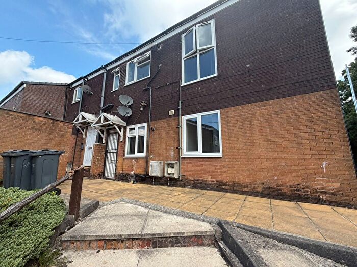 2 Bedroom Flat To Rent In Carisbrook Street, Manchester, M9