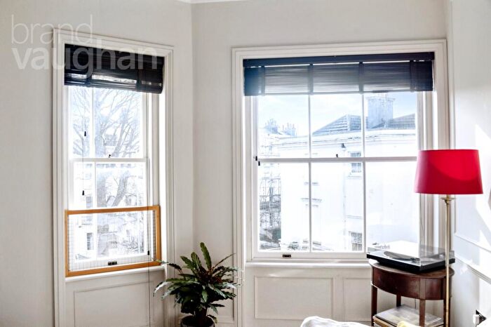 2 Bedroom Flat For Sale In Goldsmid Road, Hove, East Sussex, BN3