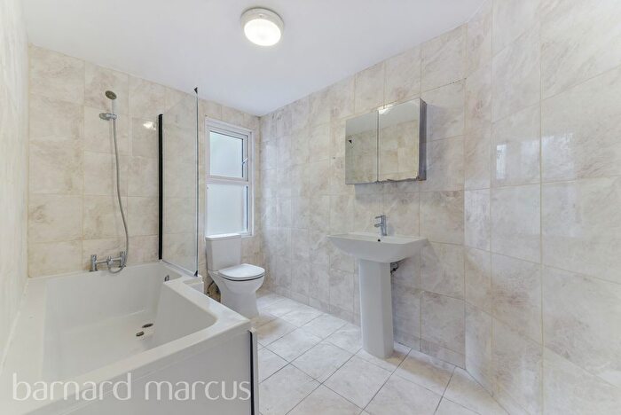 4 Bedroom Property To Rent In Bensham Lane, Thornton Heath, CR7