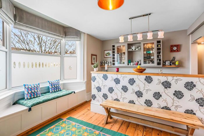 2 Bedroom Flat For Sale In Flat Lewes Road Brighton, BN2