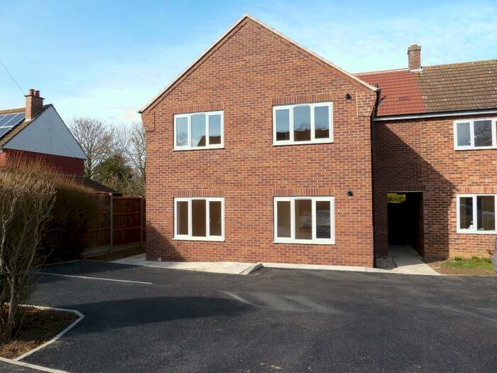 2 Bedroom Flat To Rent In Beech Rise, Sleaford, NG34