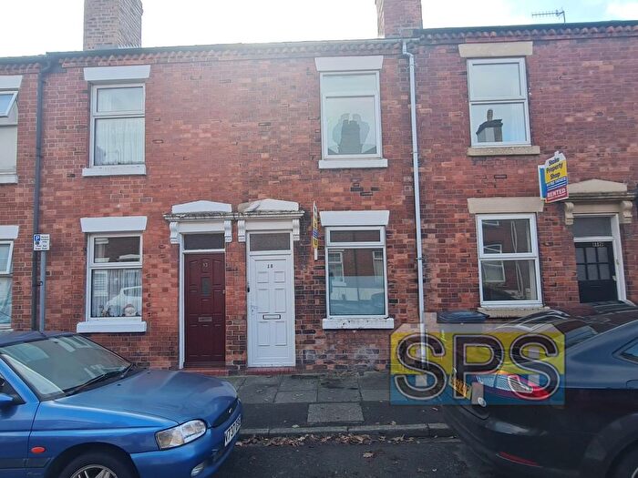 3 Bedroom Terraced House To Rent In Darnley Street, Stoke-On-Trent, ST4
