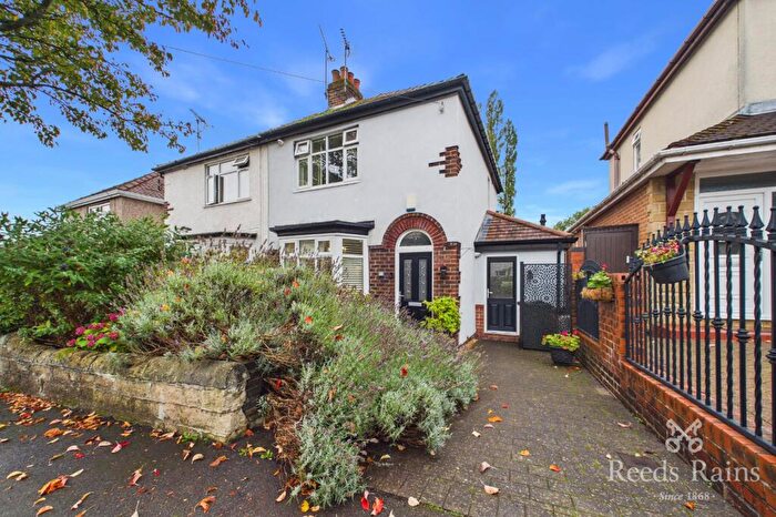 2 Bedroom Semi Detached House For Sale In Crawshaw Grove, Sheffield, S8