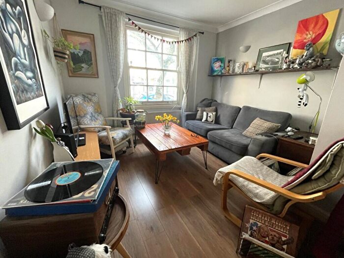 2 Bedroom Flat To Rent In Bayham Street, London, NW1