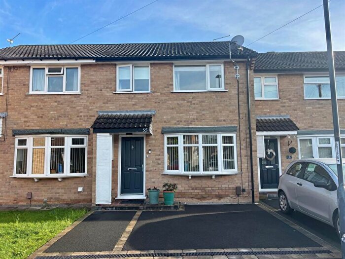 3 Bedroom Terraced House For Sale In Underhill Close, Sunnyhill, Derby, DE23