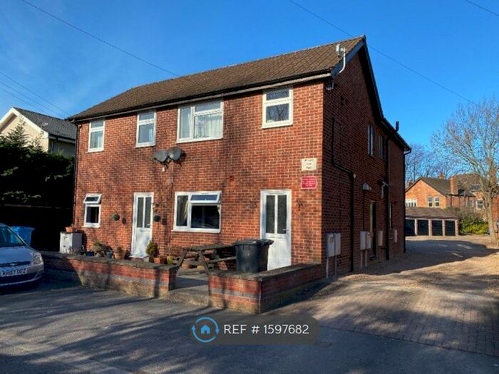 2 Bedroom Flat To Rent In Grange Drive, Long Eaton, Nottingham, NG10
