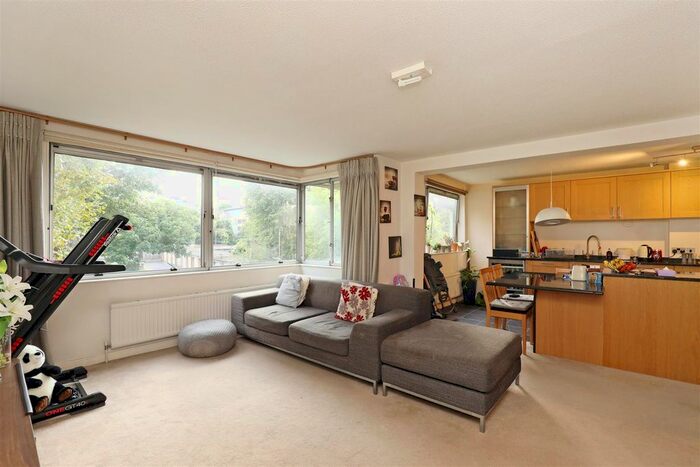 2 Bedroom Flat To Rent In St. John's Avenue, London, SW15