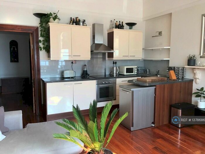 2 Bedroom Flat To Rent In Anerley Park, London, SE20