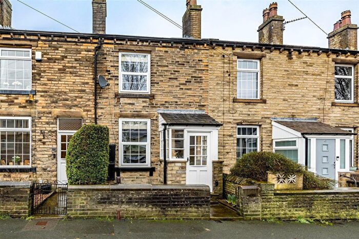 2 Bedroom Terraced House For Sale In East Street, Halifax, HX3