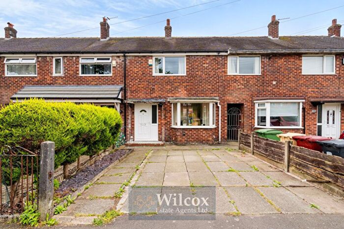 2 Bedroom Terraced House For Sale In Crossdale Road, Bolton, BL2