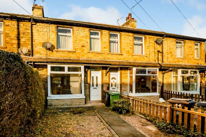 2 Bedroom Terraced House To Rent In Douglas Avenue, Moldgreen, Huddersfield, West Yorkshire, HD5