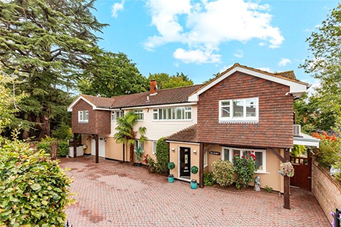 5 Bedroom Detached House For Sale In Oaklands Close, Braintree, Essex, CM77