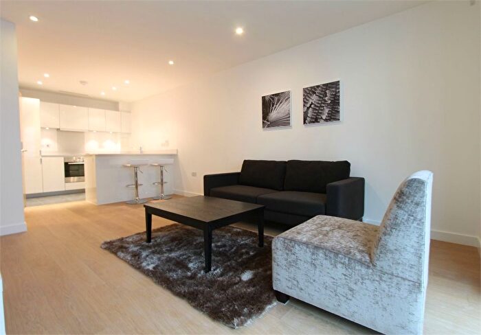 1 Bedroom Flat To Rent In Keats Apartments, Saffron Central Square, Croydon, CR0