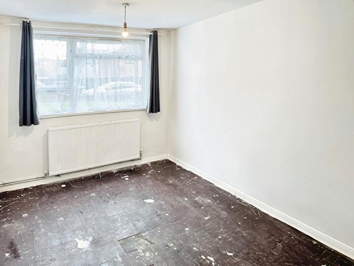 1 Bedroom Flat For Sale In John Street, Rochester, ME1