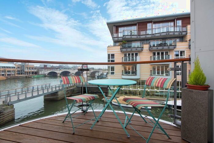 2 Bedroom Flat To Rent In Marina Place, Hampton Wick, Kingston Upon Thames, KT1