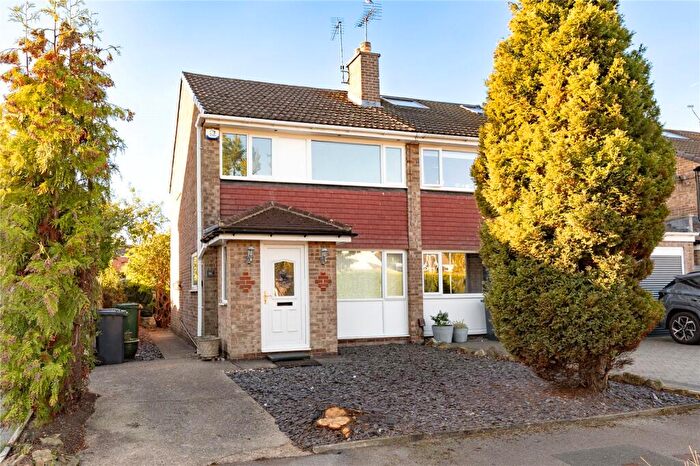 3 Bedroom Semi-Detached House For Sale In Birkdale Drive, Leeds, West Yorkshire, LS17