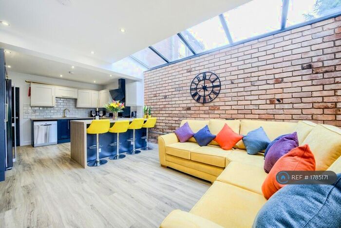 6 Bedroom Terraced House To Rent In Northfield Road, Coventry, CV1