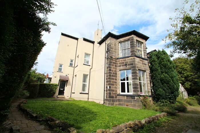2 Bedroom Flat To Rent In Allerton Lodge, Falkland Mount, Moortown, Leeds, LS17