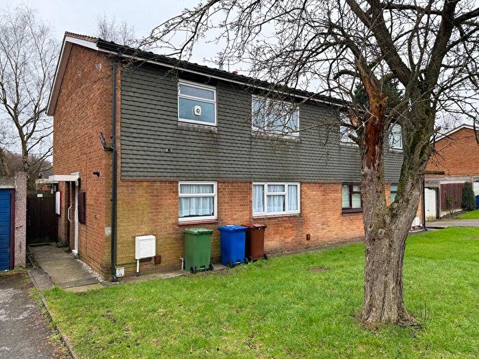 1 Bedroom Flat To Rent In Yew Tree Close, Norton Canes, WS11