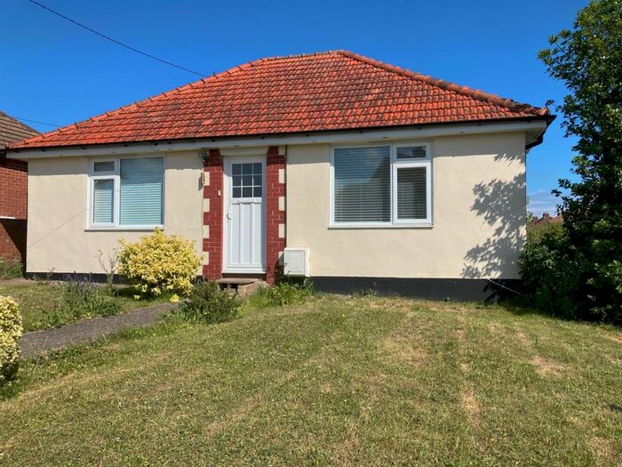 3 Bedroom Detached Bungalow To Rent In Cross Road, Walmer, Deal, CT14