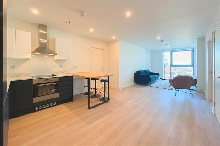 2 Bedroom Flat To Rent In New Kings Head Yard, Salford, M3