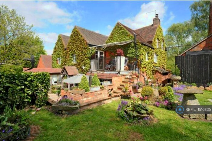 5 Bedroom Semi-Detached House To Rent In Old Road, Braunston, Daventry, NN11