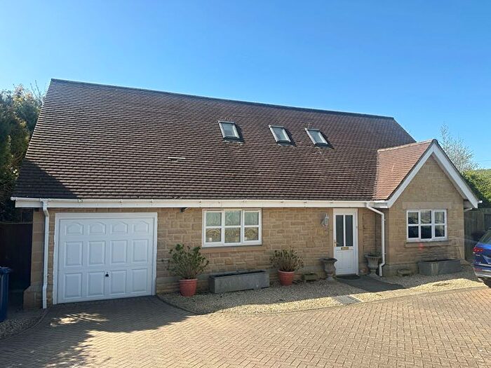 4 Bedroom Detached House For Sale In Langley Road, Winchcombe, GL54