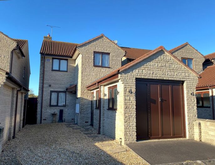 3 Bedroom Detached House For Sale In Irving Road, Keinton Mandeville, Somerton, TA11
