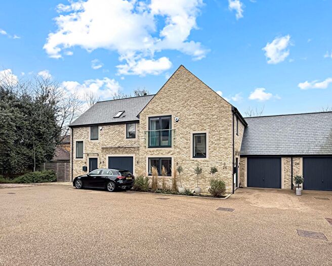 3 Bedroom Semi Detached House For Sale In Vinery Road, Cambridge, CB1