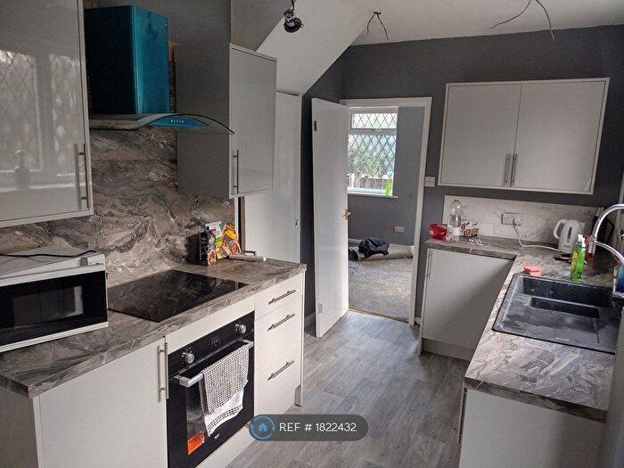 3 Bedroom Terraced House To Rent In Derwent Close, Manchester, M45
