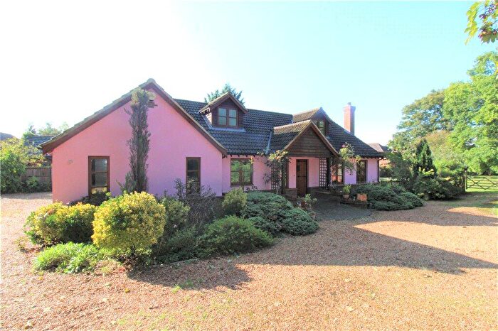 4 Bedroom Bungalow To Rent In Deep Spinney Cottage, Bromham Road, Biddenham, MK40