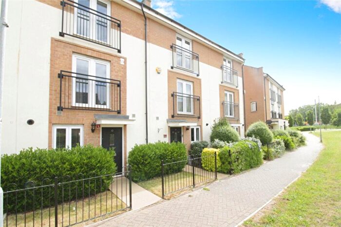 3 Bedroom Terraced House To Rent In Clenshaw Path, Basildon, SS14