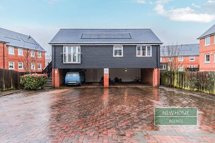 2 Bedroom Property For Sale In Davison Court, Dunton Green, Sevenoaks, TN14
