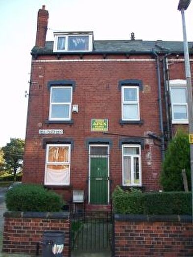 5 Bedroom End Of Terrace House To Rent In Royal Park Avenue, Hyde Park, Leeds, LS6