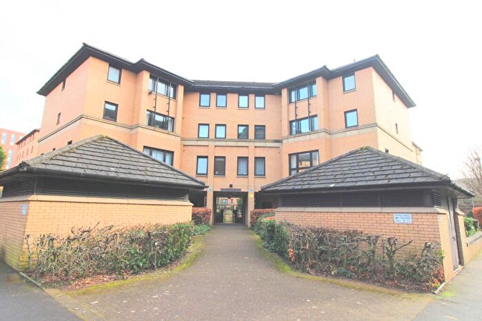 2 Bedroom Flat To Rent In Parsonage Square, Merchant City, Glasgow, G4