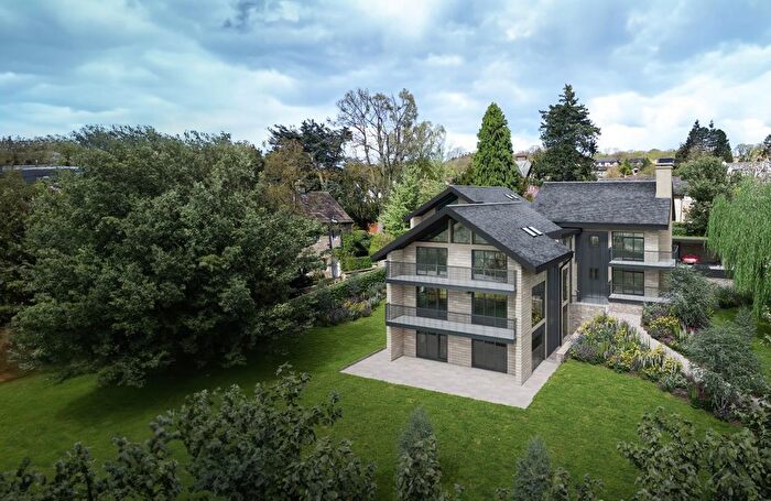 3 Bedroom Flat For Sale In Clifford Road, Middleton, Ilkley, LS29