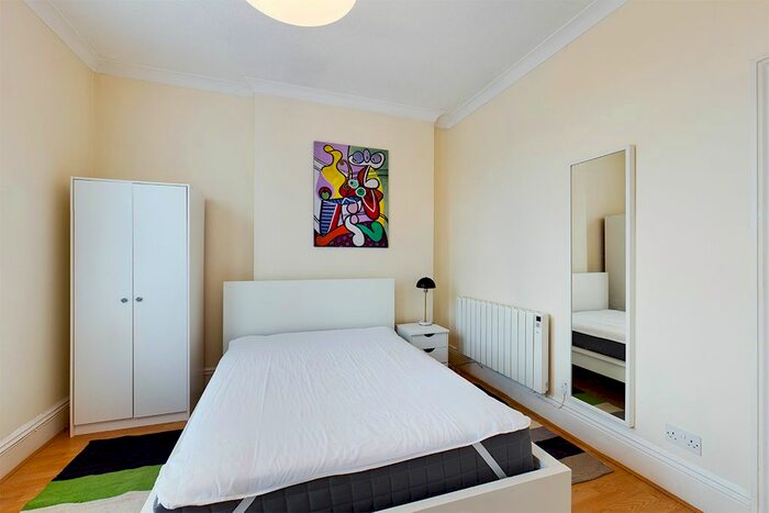 1 Bedroom Flat To Rent In Warren Mount, Tremona Road, Southampton SO16