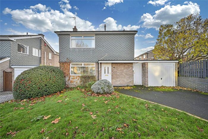 3 Bedroom Detached House For Sale In Heath Drive, Trinity Fields, Stafford, Staffordshire, ST16