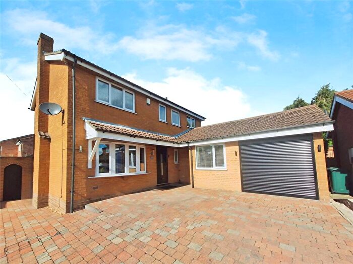 4 Bedroom Detached House For Sale In Topmeadow, Midway, Swadlincote, Derbyshire, DE11