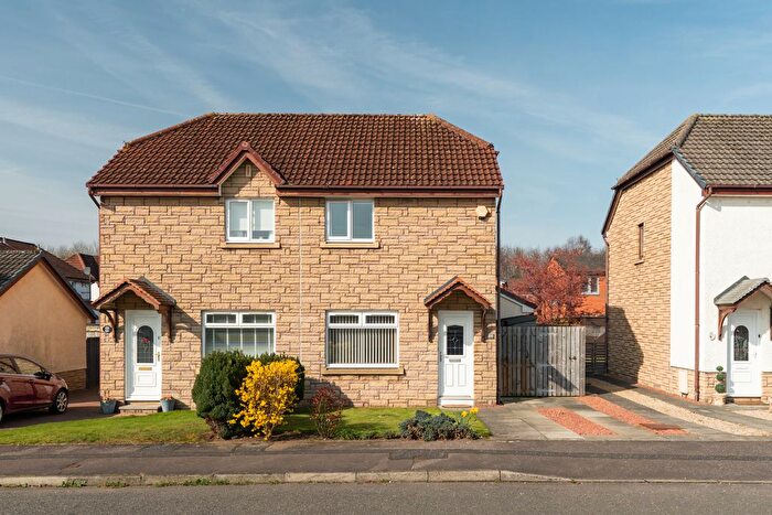 2 Bedroom Villa For Sale In Gogarloch Syke, Edinburgh, EH12