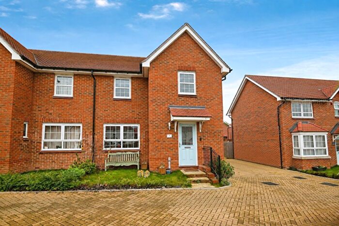4 Bedroom Semi Detached House For Sale In Russett Lane, Faversham, ME13