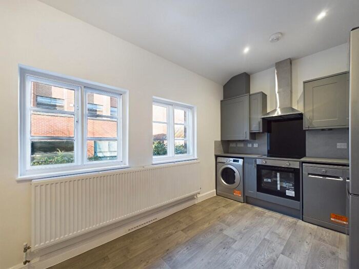 1 Bedroom Flat To Rent In Priory Place, Chester, CH1